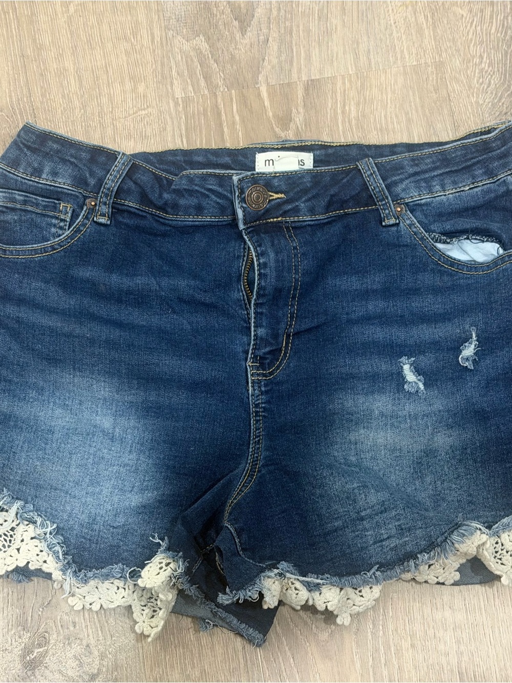 Maurice’s 14 Crochet detail fringe 3.5” inseam SHORTS
